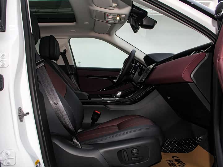 Photo 2 - Land Rover Range Rover Evoque L