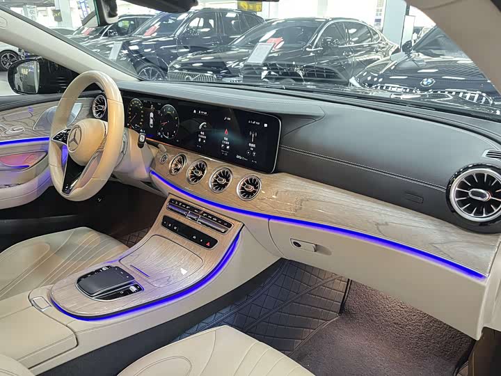 Photo 7 - Mercedes-Benz CLS-Class