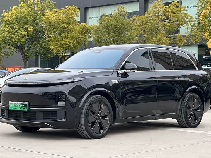 Фото 1 - LiXiang L8