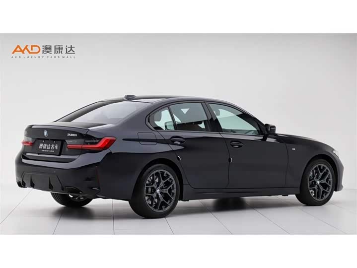 Фото 3 - BMW 3 Series