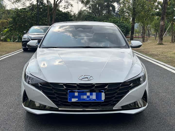 Фото 2 - Hyundai Elantra N line