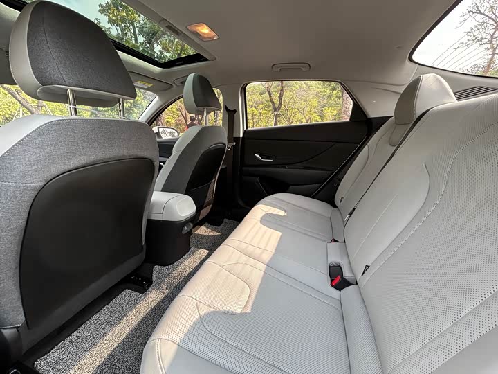 Фото 8 - Hyundai Elantra N line