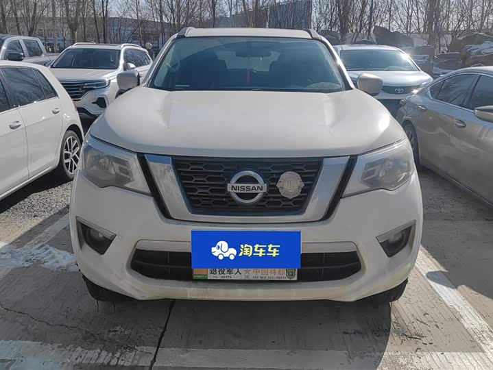 Фото 2 - Nissan Terra