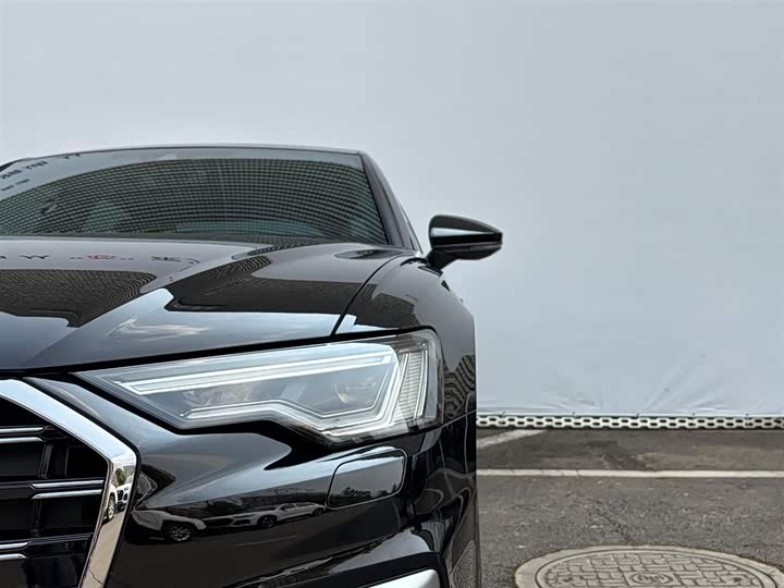 Фото 6 - Audi A6L