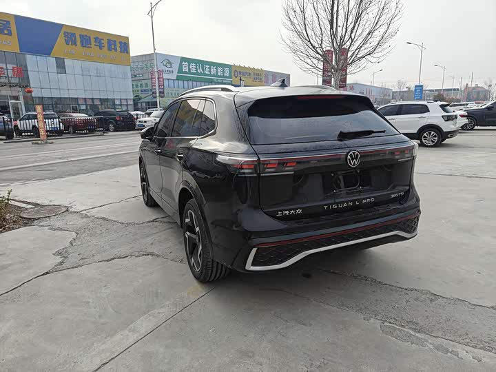 Фото 7 - Volkswagen Tiguan L Pro