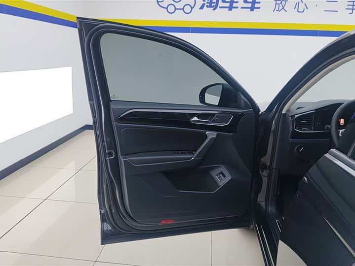 Фото 7 - Volkswagen Tayron GTE Hybrid