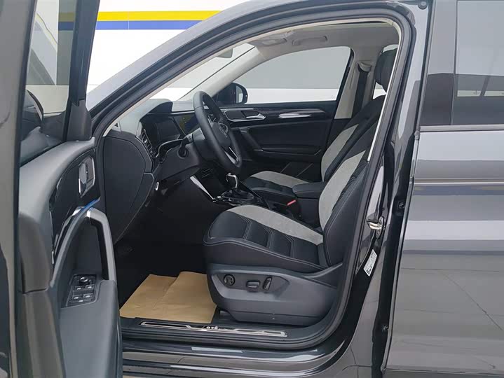 Фото 9 - Volkswagen Tayron GTE Hybrid