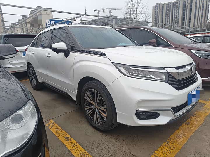 Фото 3 - Honda Avancier