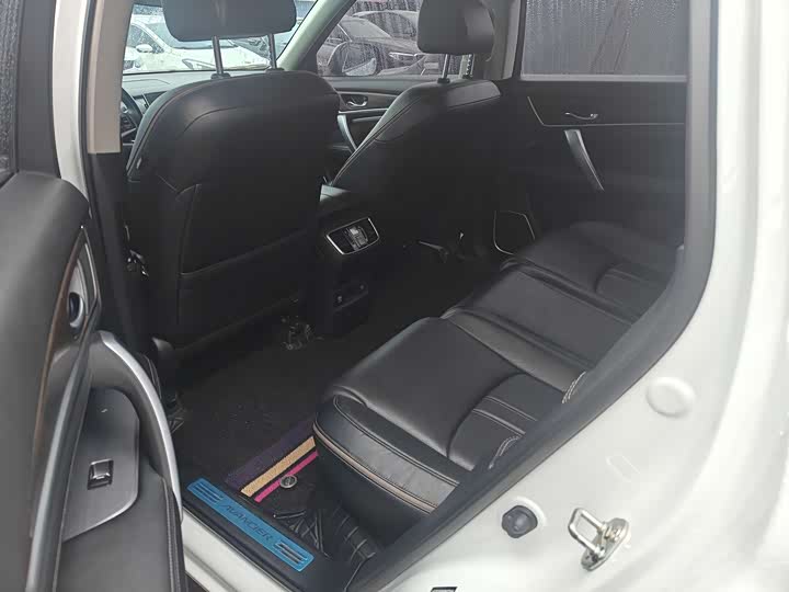 Фото 8 - Honda Avancier