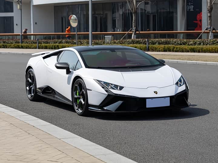 Фото 3 - Lamborghini Huracán