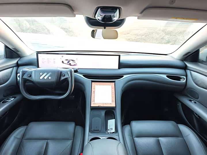 Photo 2 - IM motors L6