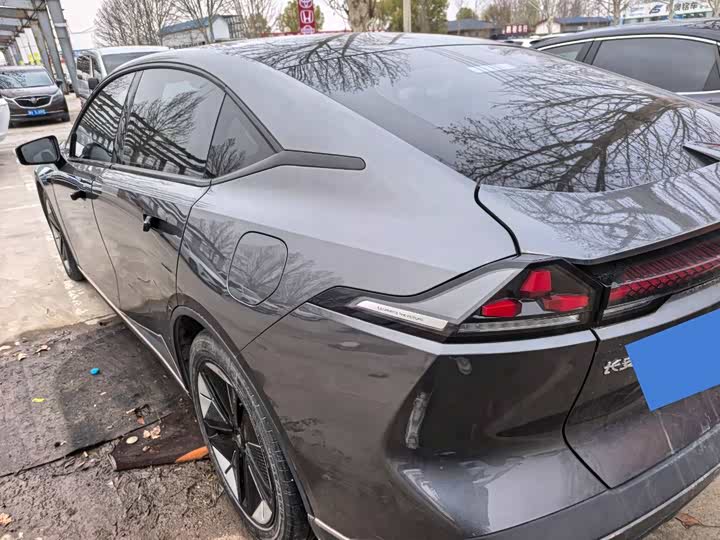 Фото 6 - Changan Deepal SL03