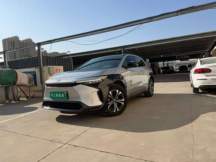 Photo 1 - Toyota bZ4X