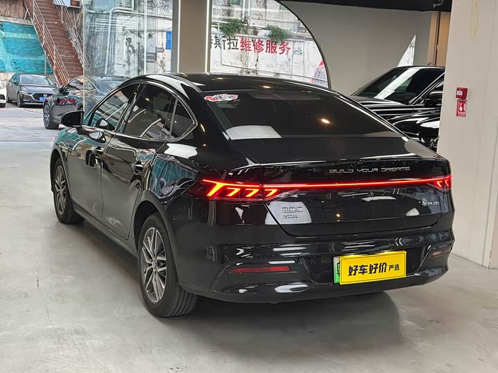 Фото 9 - BYD Qin Plus