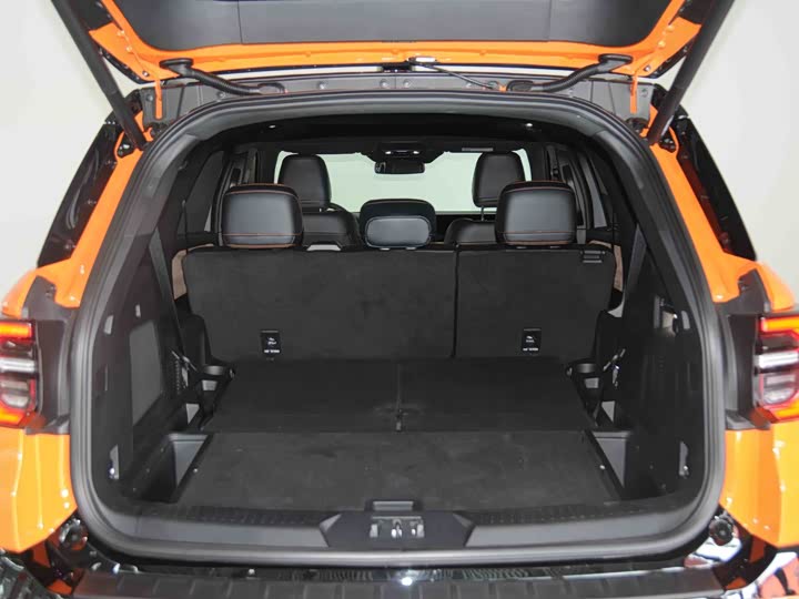 Фото 7 - Ford Explorer