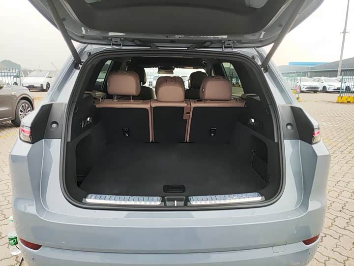 Фото 7 - LiXiang L7