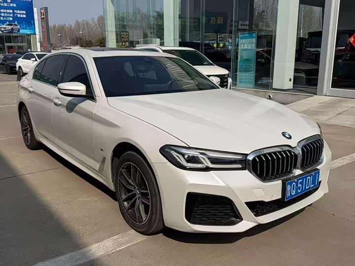 Фото 1 - BMW 5 Series