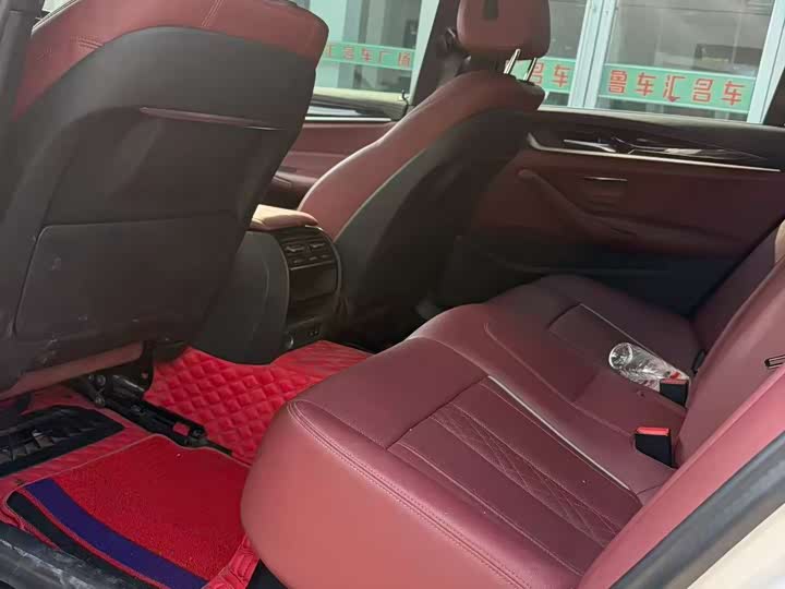 Фото 6 - BMW 5 Series