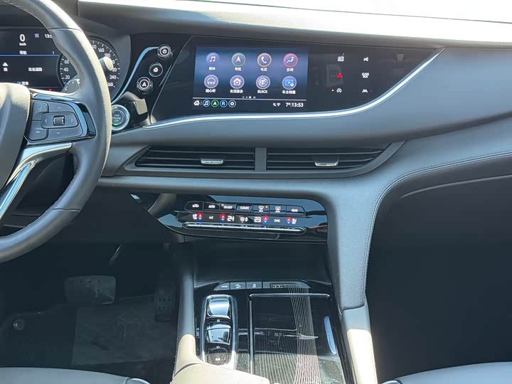 Фото 9 - Buick Enclave