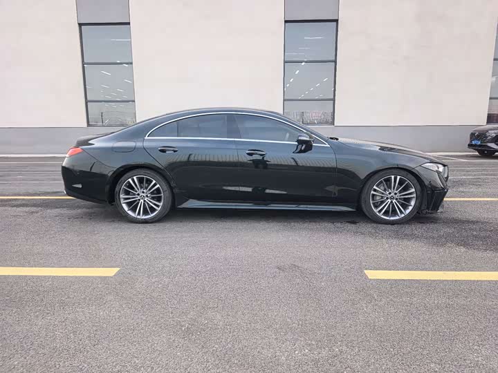 Photo 4 - Mercedes-Benz CLS-Class