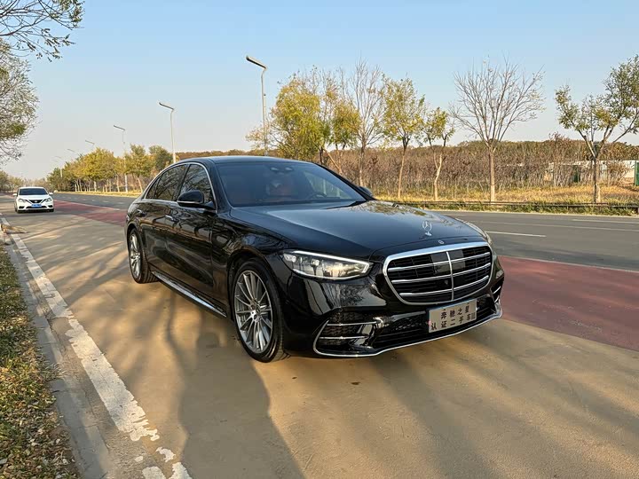 Фото 3 - Mercedes-Benz S-Class