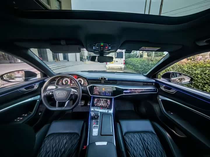 Фото 2 - Audi A6L