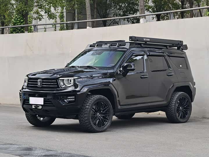 Фото 1 - Tank 700 Hybrid