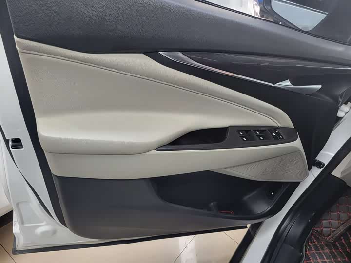 Фото 4 - Maxus G50