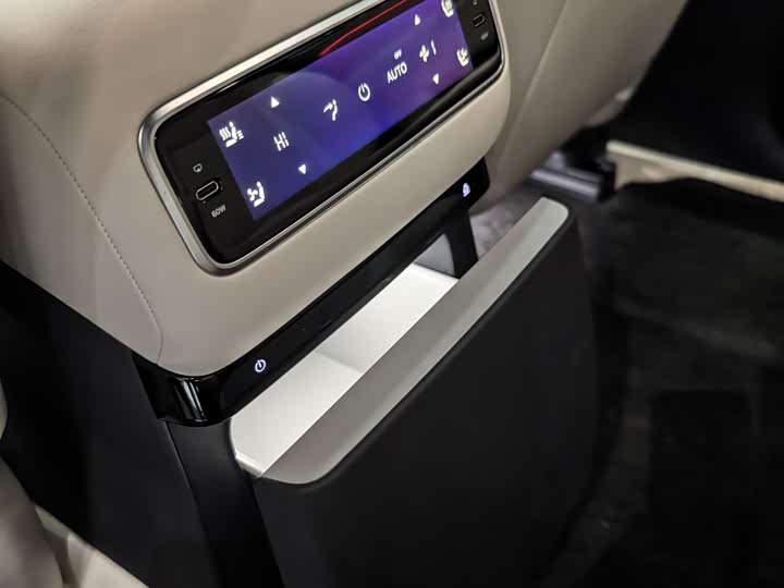 Фото 9 - LiXiang L9