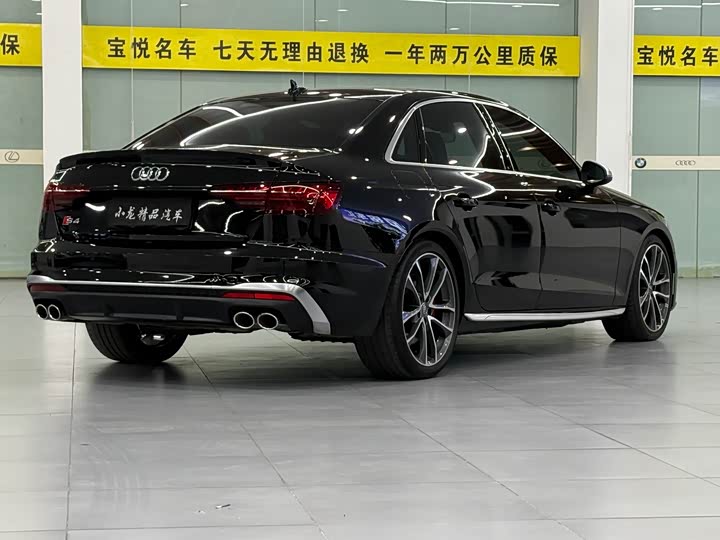 Фото 5 - Audi S4