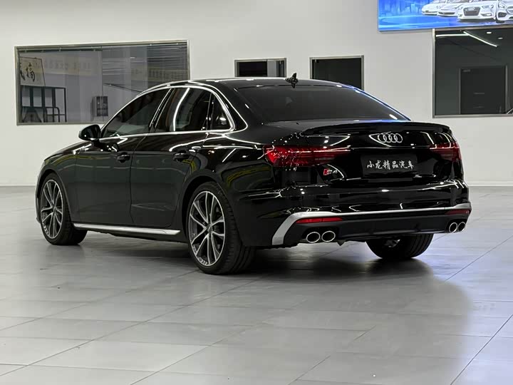 Фото 7 - Audi S4