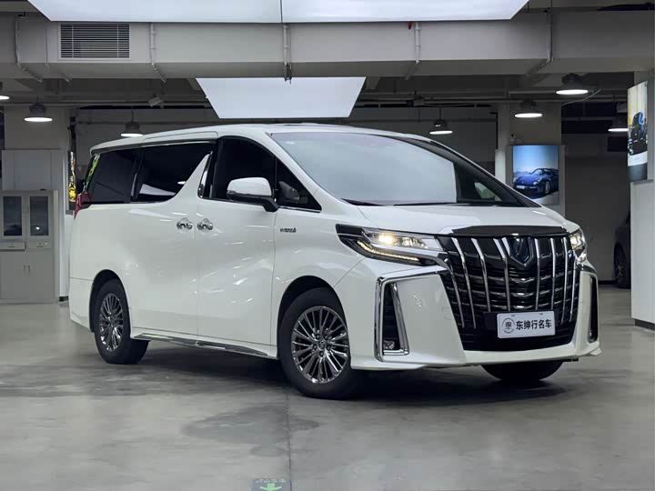 Photo 3 - Toyota Alphard