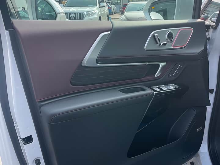 Фото 3 - Buick GL8 Century