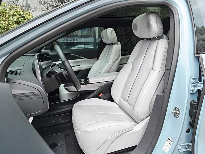 Фото 5 - Cadillac Lyriq