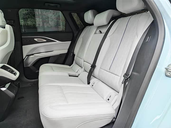 Фото 8 - Cadillac Lyriq