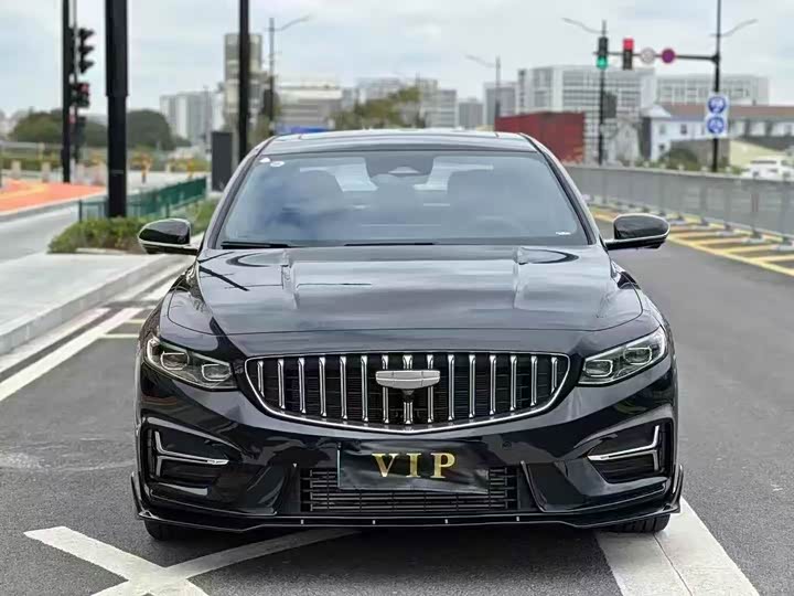 Фото 2 - Geely Preface