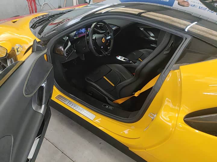 Photo 5 - Ferrari SF90