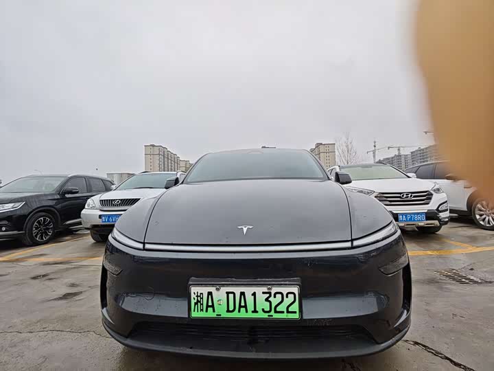 Photo 1 - Tesla Model Y
