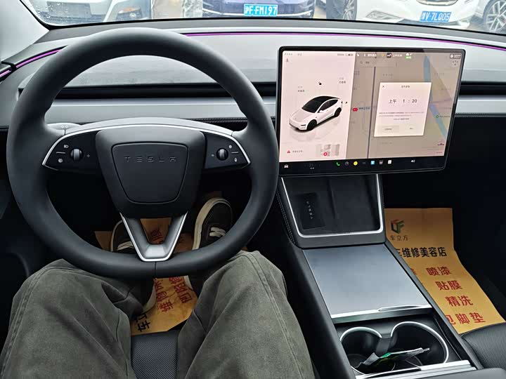 Photo 6 - Tesla Model Y