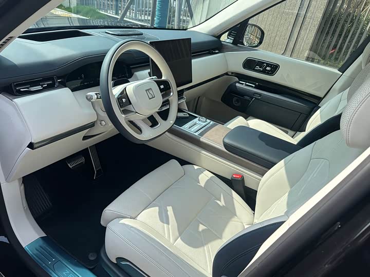 Фото 7 - Zeekr 9X