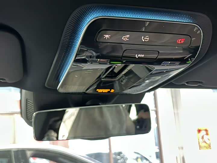 Фото 4 - Mercedes-Benz E-Class