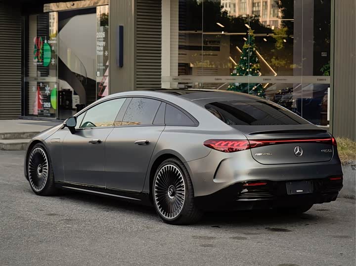 Photo 4 - Mercedes-Benz EQS AMG