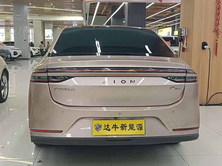 Фото 3 - GAC Aion S Plus