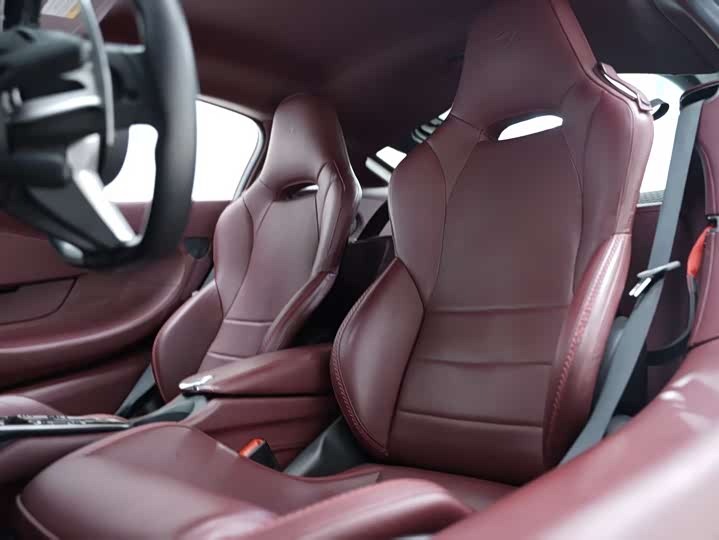 Фото 7 - McLaren GT