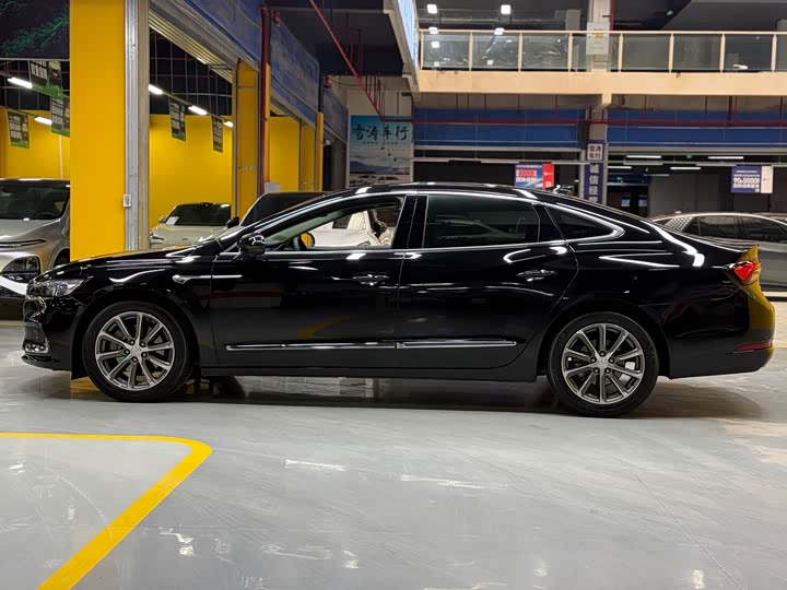 Фото 4 - Buick LaCrosse