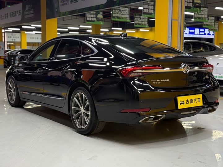 Фото 5 - Buick LaCrosse