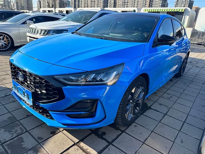 Photo 1 - Ford Focus