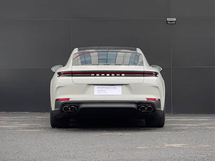 Фото 4 - Porsche Panamera