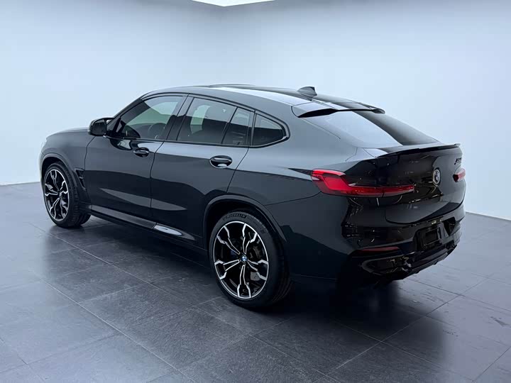 Фото 9 - BMW X4 M