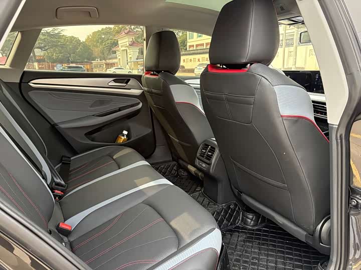 Фото 8 - Volkswagen Lamando L